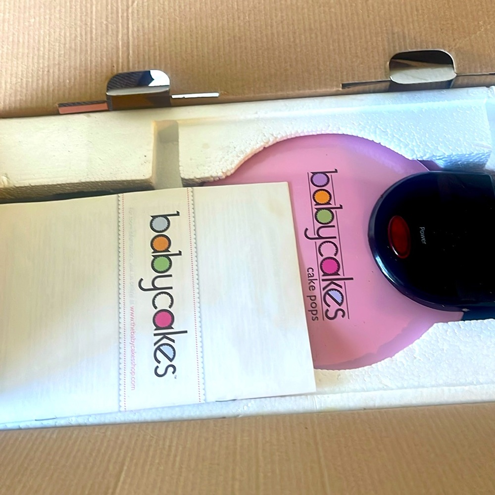 Babycakes cake pop maker